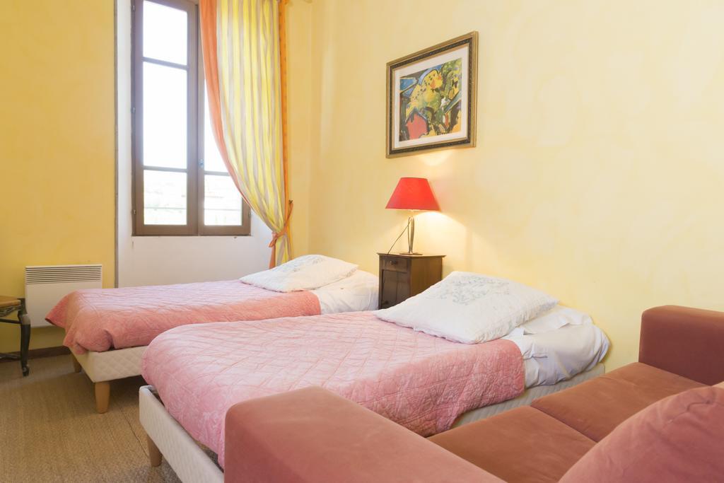 Mas Montluzia Bed and Breakfast Cascastel-des-Corbières Exteriör bild